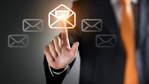 <strong>Unlocking the Potential of Email Automation for Higher ROI</strong> 16